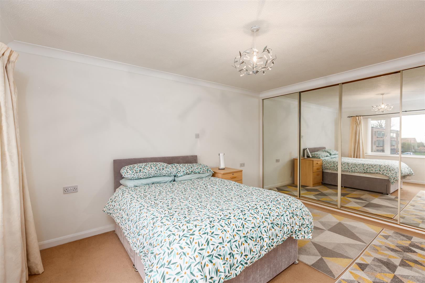 Long Oaks Court, Sketty, Swansea, SA2 0QH